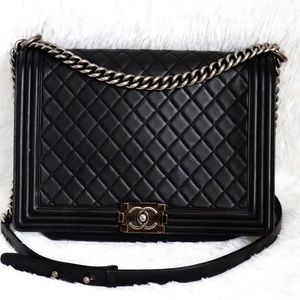 Large Boy Chanel Black